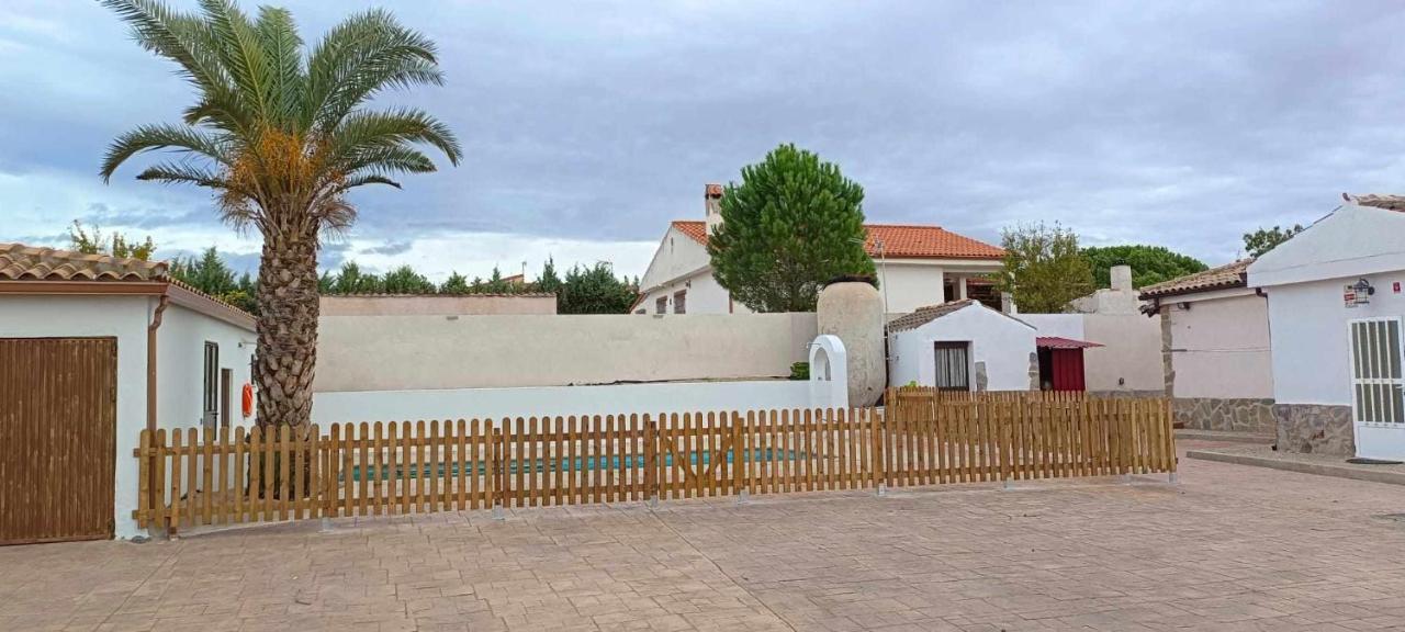 Villa Las Tres Hermanas Albarreal De Tajo By Toledo Ap 외부 사진